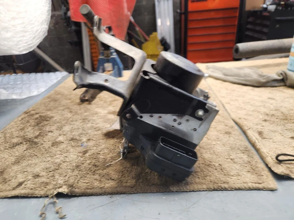 Conjunto de actuador y bomba de pieza de freno antibloqueo bomba ABS para 07-09 LEXUS RX350  Foto 3 de 4