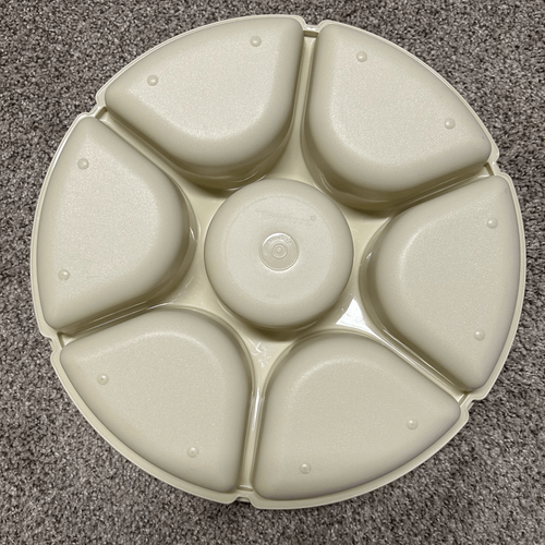 Tupperware Vintage 1665-1 Divided Veggie Fruit Serving Tray Container - Picture 4 of 8