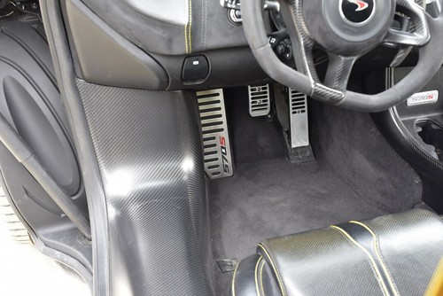 FUßstüTUZE MCLAREN 570S SPIDER COUPE V8 - Bild 4 von 4