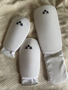 hand protecting martial arts taekwondo martial arts 