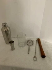 Our Table Preston 6-Piece Mixologist Set in Matte Silver