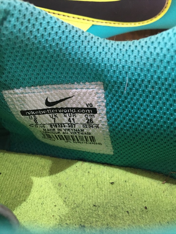 nike tiempo moulded studs