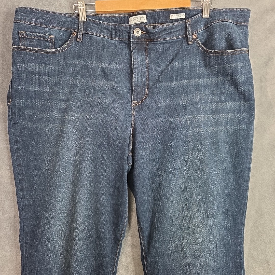 Sofia by Sofia Vergara Marisol Bootcut Curvy Jean… - image 3