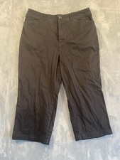Croft and Barrow Capri Pants Women  s 10 Black Belt Loop Zip Fly