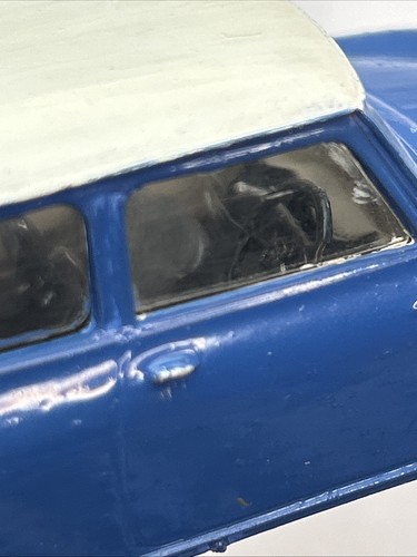 1:32 Airfix M4C Morris Mini Minor 1960s Vintage Model Kit Painted & Assembled - Picture 14 of 15