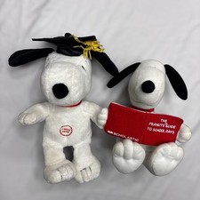 Peanuts Snoopy Plush Lot Graduation Cap & Scholastic School Days 7”