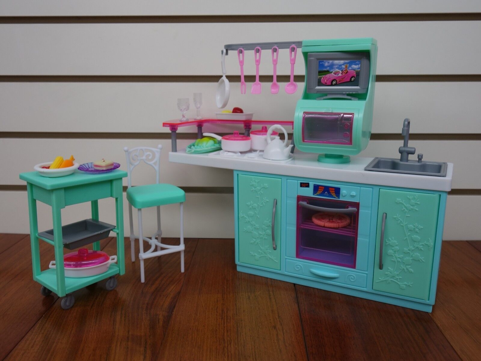 Gloria,Barbie Size Doll  Furniture/(2816) My Fancy Life Cooking Cornor