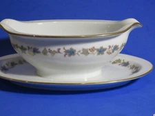 GRAVY BOAT, Dip or Sauce Bowl w/ Underplate ~ Noritake of Japan Goldvine #6444