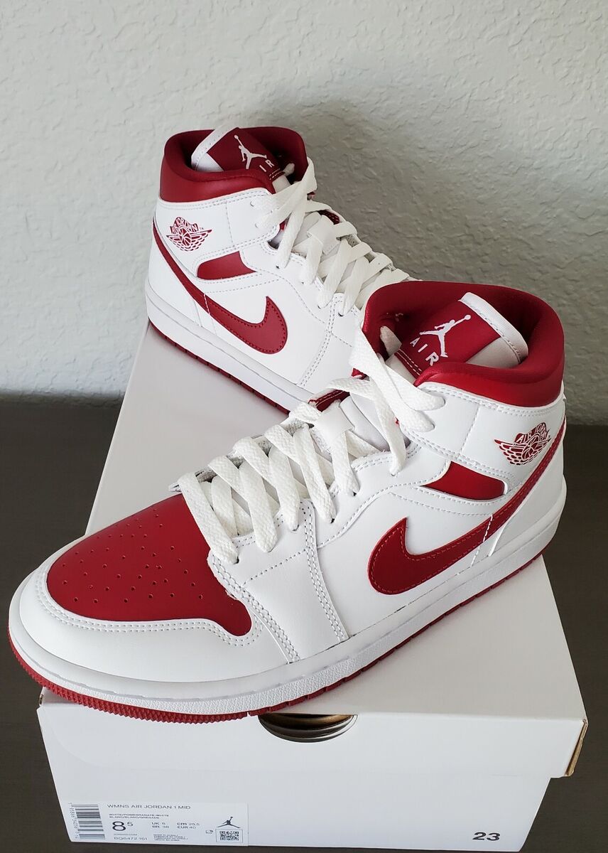 Nike Air Jordan 1 Mid Reverse Chicago (W) Size 8.5 Women's / 7 ...