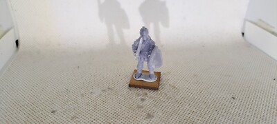 28mm ME: Holzelfen Schwertkämpfer mit Schild - Typ 15