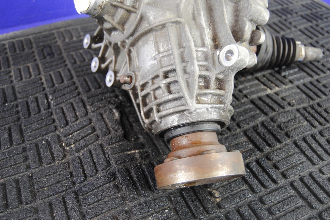 14-19 Maserati Quattroporte S AWD 3.0L Front Differential 06700077220 OEM