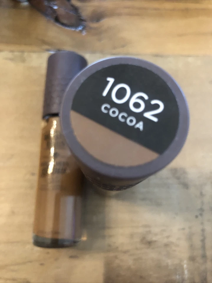 2 PK BURT'S BEES Goodness Glows Liquid Makeup Foundation 1062 Cocoa 1 oz. - Image 3 of 3