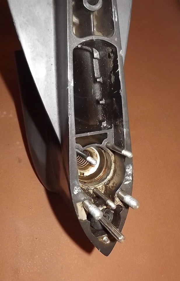 Mercury Force Mariner Gear Case Housing PN 9539A1 Fits 1990-98 - Image 3 of 4