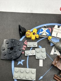 Lego. 1989 Harbor Sentry 6245. Complete WithOUT Instructions