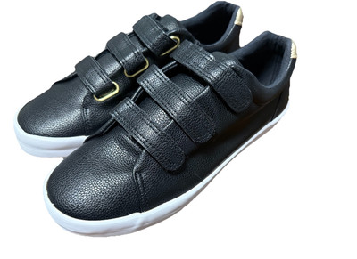 EVANS Sue Leisure black sneaker Size 9 Extra Wide new without box