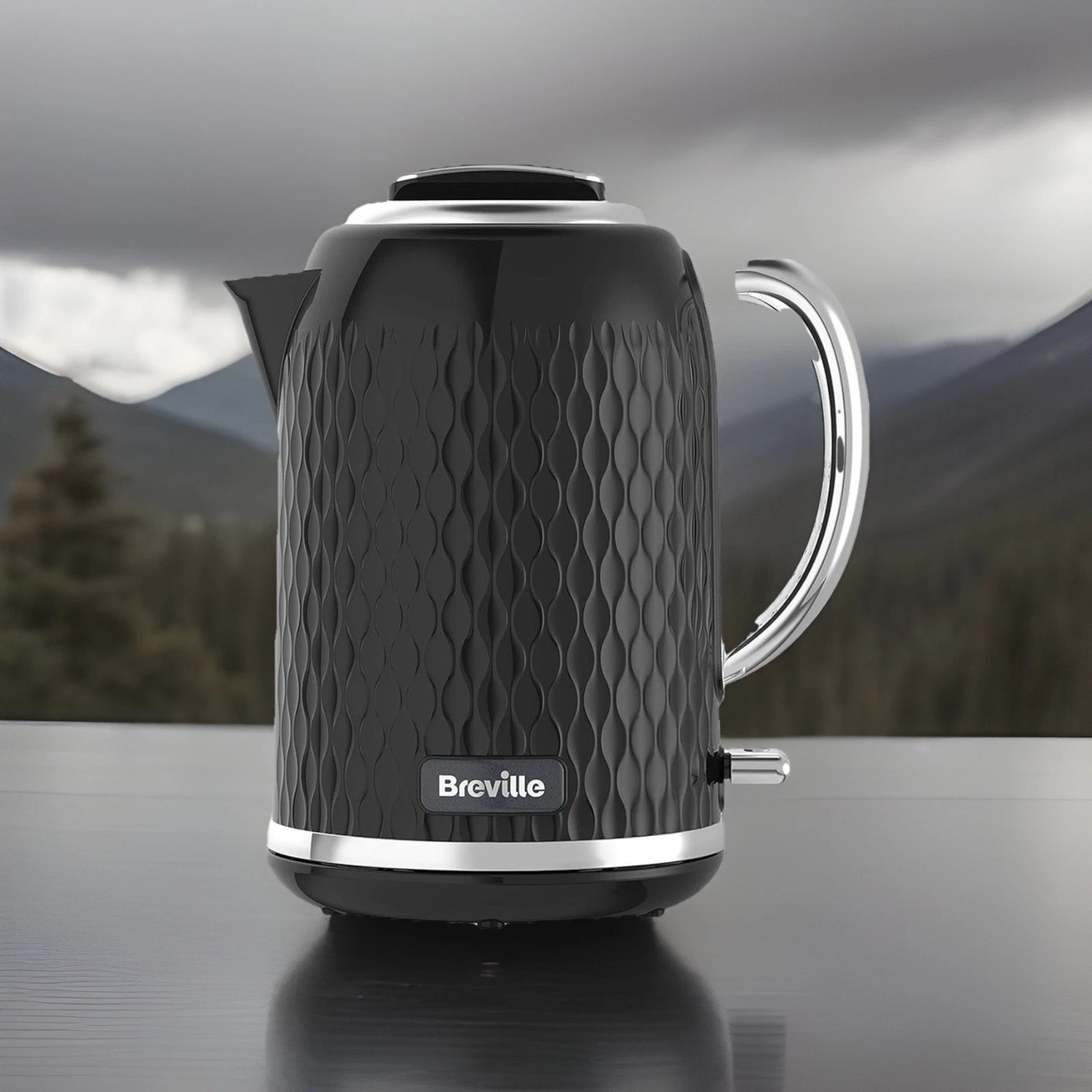 Breville Curve Collection Black Gloss Jug Kettle