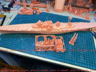 1/350 Italienisch Duca Degli Abruzzi Klasse Kreuzers(Voller Rumpf/Wasserlinie)