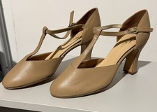 So Danca W8L CH99 Tan T-strap Dance Heels Never Worn 