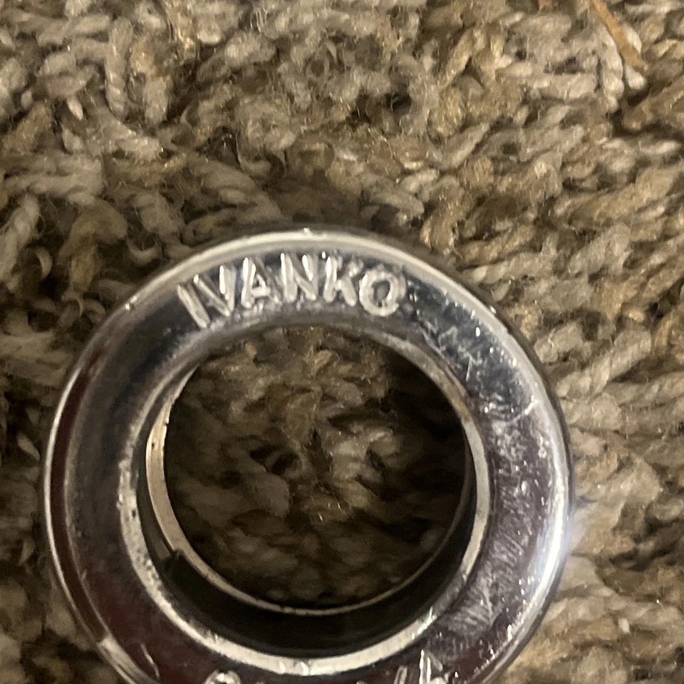 Mancuerna estándar Ivanko de colección 15 libras y tapas de extremo de 1,5 lb y pesos de 15 libras Foto 2 de 4