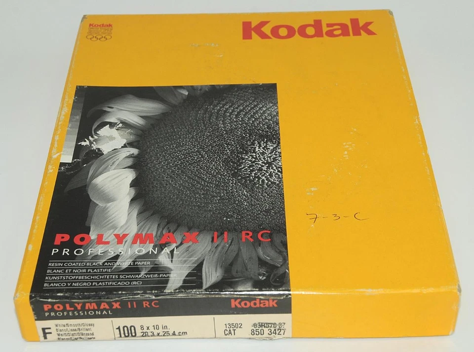 KODAK ~ Polymax II RC - 100 Sheets - 8 x 10" GLOSSY - Blk Wh Photo Paper *NEW! - Image 1 of 1