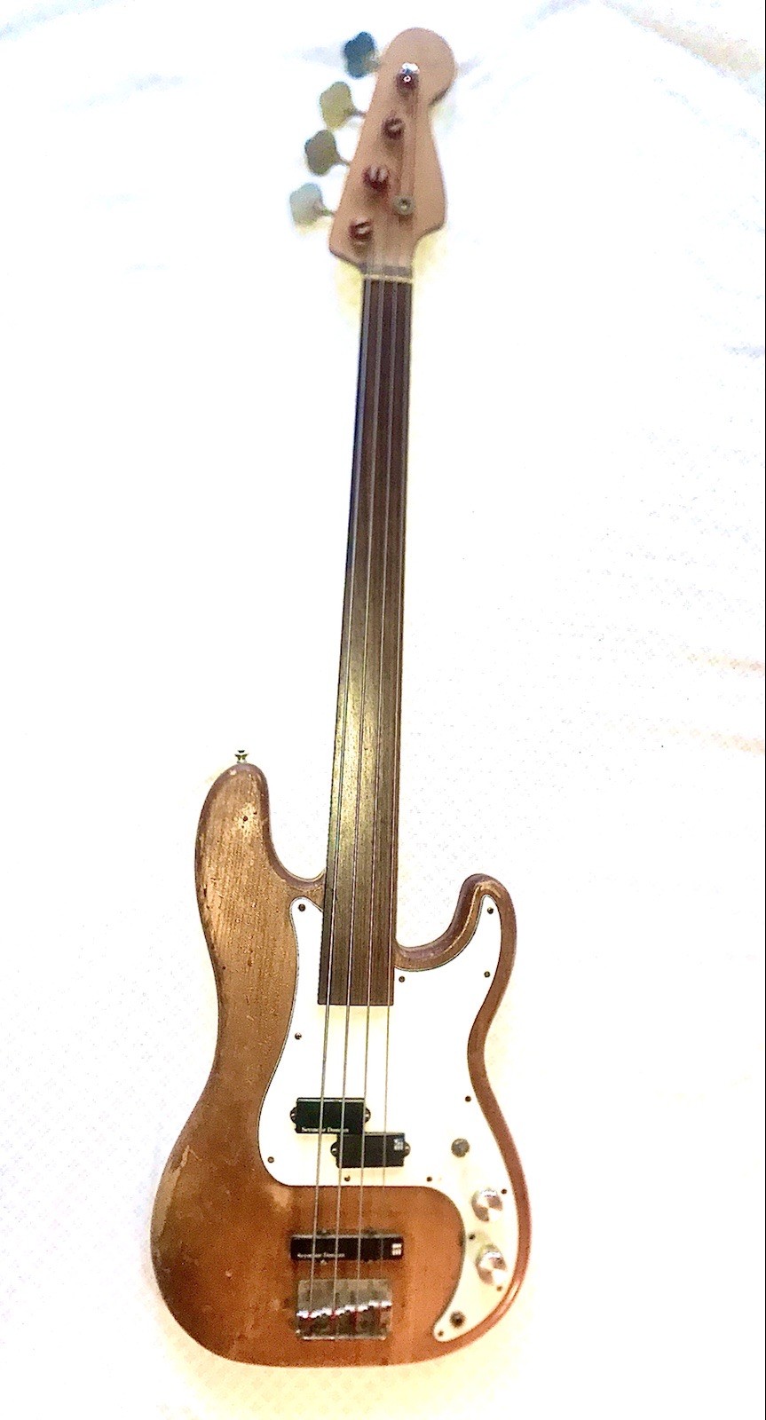 1972 FENDER BASS, WARMOTH FRETLESS NECK, SEYMORE DUNCAN Pu??s, Natural finish.