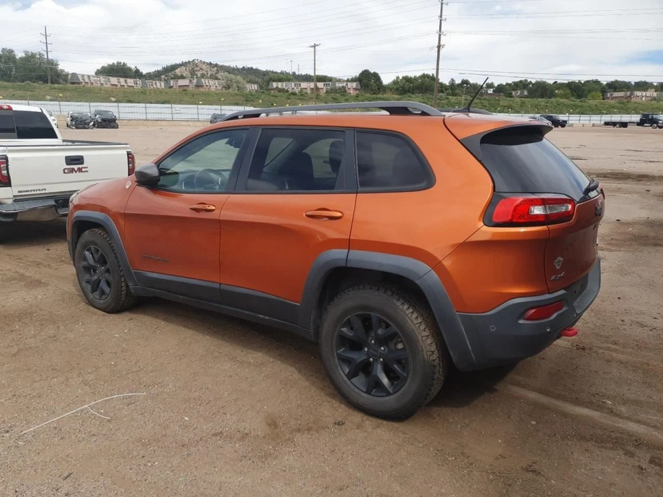 FUEL INJECTORS SET 04627794AA 2014-2017 JEEP CHEROKEE Foto 2 de 4