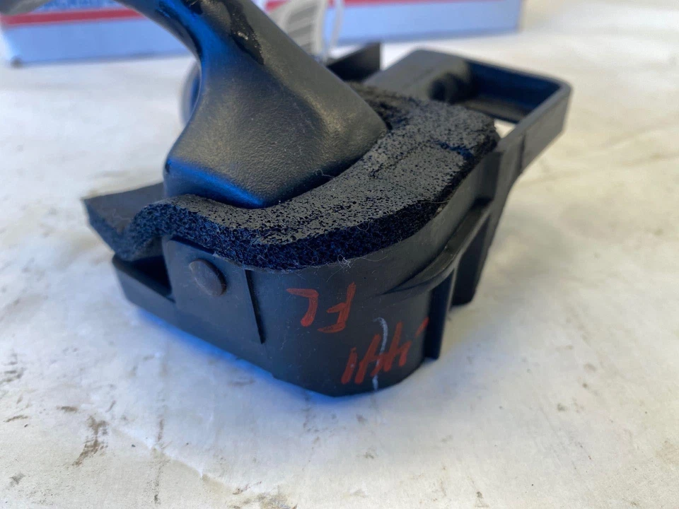 2002 FORD WINDSTAR LX Van Front Inside Door Handle Black Left Driver Side LH - Image 4 of 4