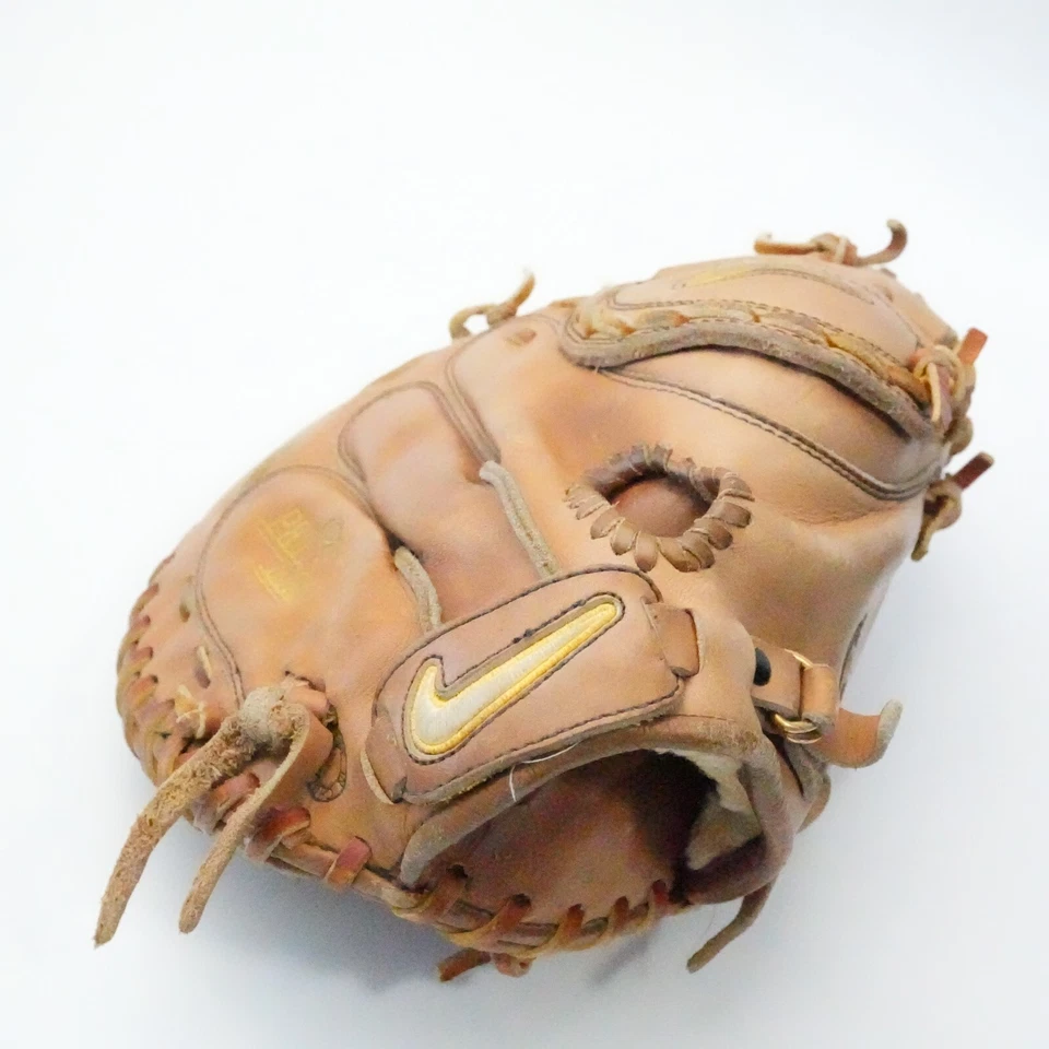 Полноразмерная бейсбольная перчатка кэтчера Nike Pro-Gold CMFL готовая к игре для правого броска - Изображение 3 из 3