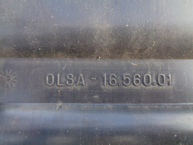 1990 CHRYSLER TC MASERATI REAR CENTER TAILLIGHT TAIL LIGHT REFLECTOR PANEL OEM