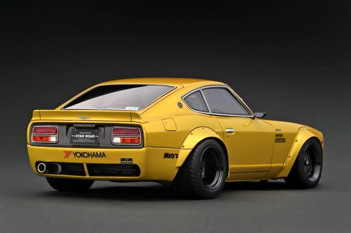 ignition model 1/18 Nissan Fairlady Z (S30) STAR ROAD Yellow