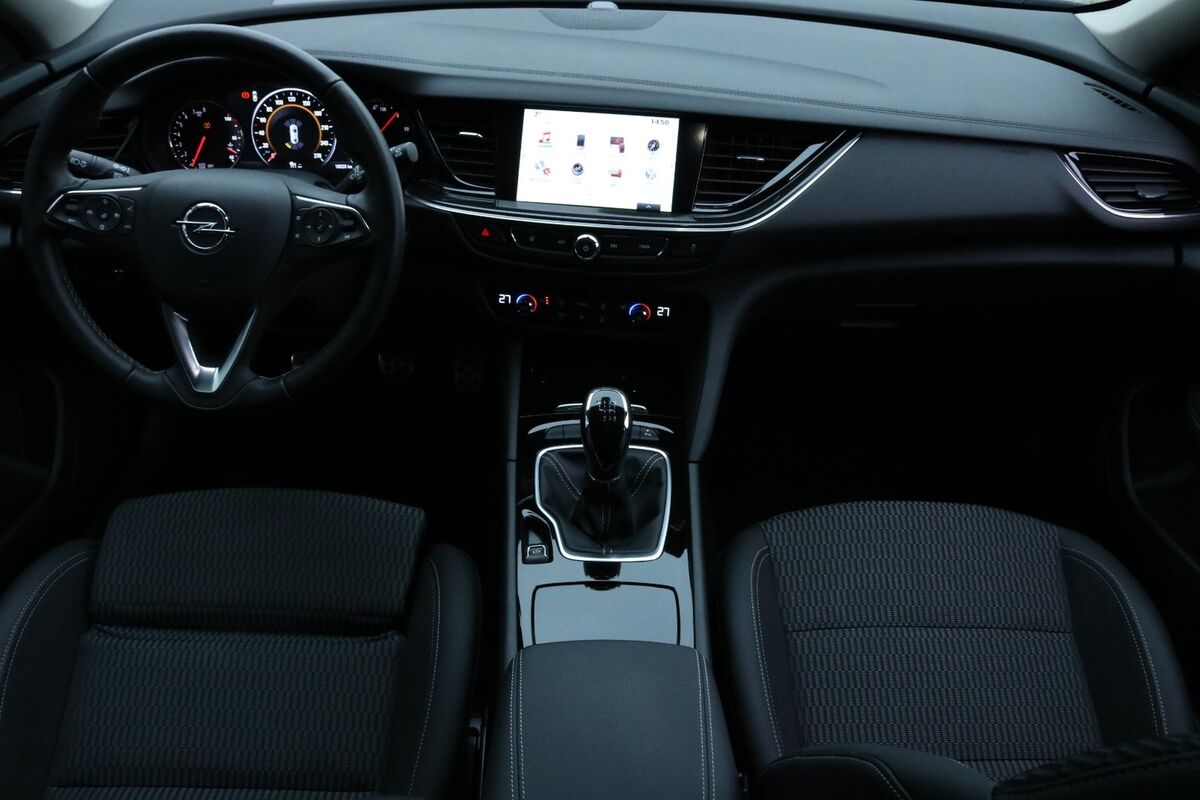 Opel Insignia 1,5 T 165 Dynamic ST