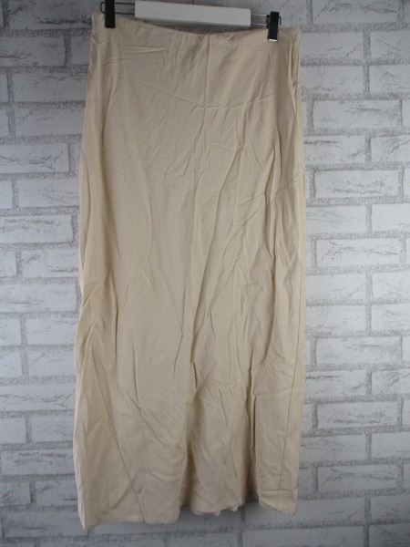 Unison Women's Size 10 Viscose Slip Skirt Beige/Nude Midi Cold Hand Wash