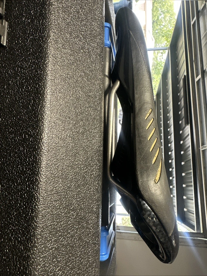 Sillín Fizik Nisene HP Wing Flex Road MTB - negro - usado Foto 2 de 4