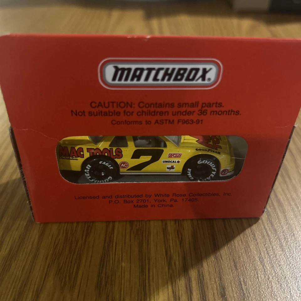 Matchbox Harry Gant 1992 Grand National LE #7 Mac Tools Racing 1:64 Die Cast - Image 3 of 4