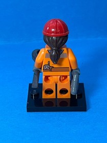 LEGO City Fig #cty0666 - Female Construction Worker - Light Scratches/No Cracks
