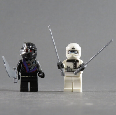 LEGO  Ninjago  Figur Nindroid Zane  2 Minifiguren Roboter Schwert Movie MOC