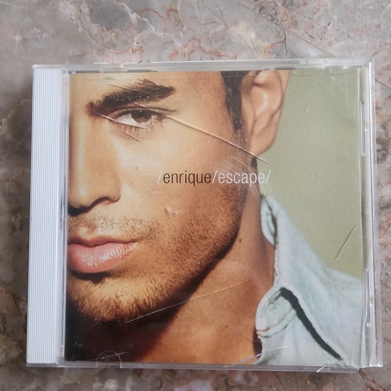 Enrique Iglesias Escape --CD Very Good