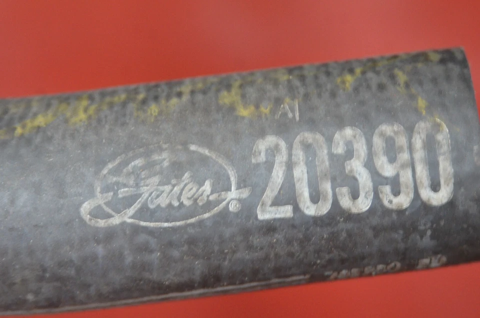 Mangueira de radiador inferior NORS 1968-69 Buick Special Skylark L6 250 sem portões CA 20390 - Imagem 2 de 4