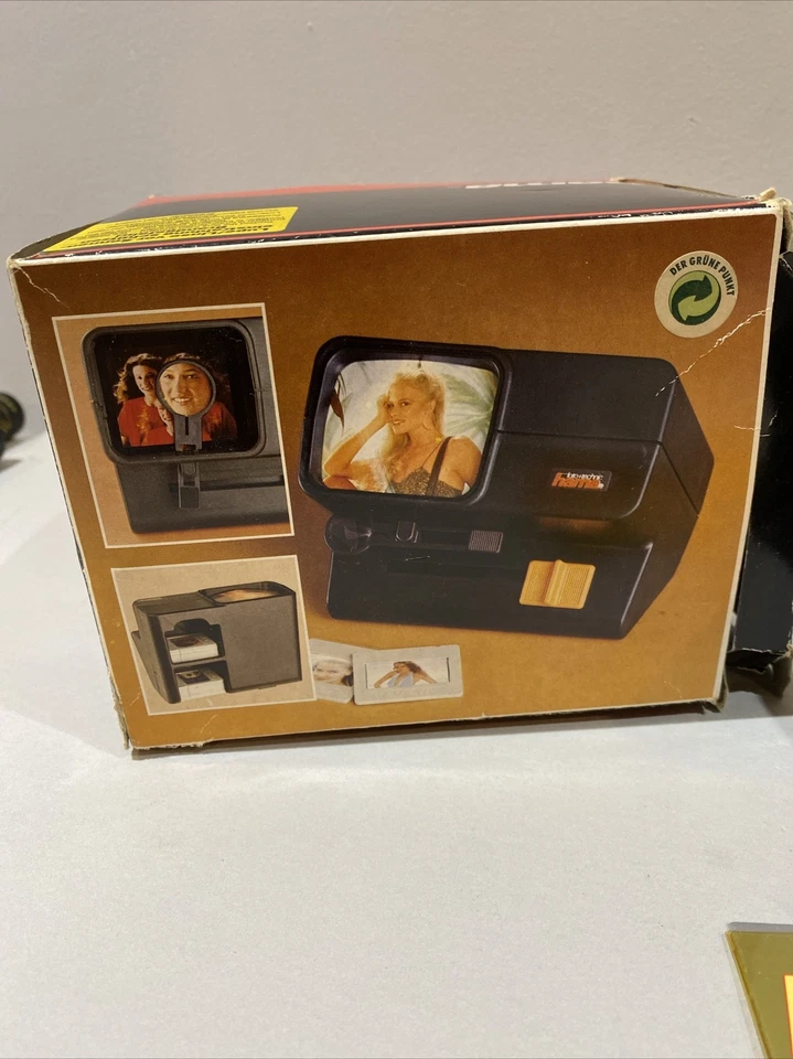 Visor de diapositivas iluminado HAMA de colección #3699 funciona con pilas con lente de aumento Foto 2 de 4