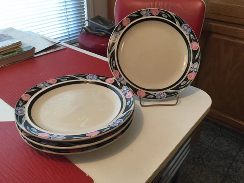 Lot 4 Tienshan Stoneware Black Trim Floral Tulip Luncheon/Salad Plate Brand New