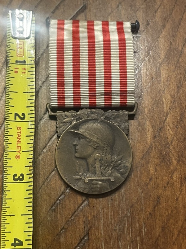 Complete World War I WW France French Great War Commemorative Metal Military Old