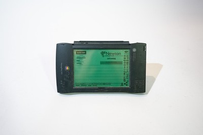 Vintage Apple Newton MessagePad 2100 with 24MB PC Card Working