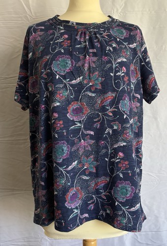 EWM ISLE Größe 16-18 blau grün pink lila weiß Blumenmuster Kurzarm Oberteil T-Shirt