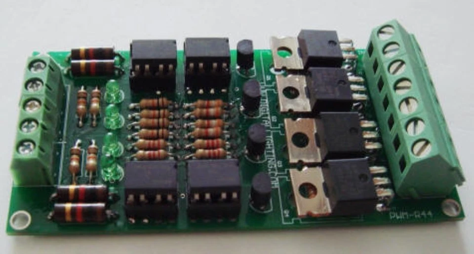 PWM-R44: Repeater for 4 PWM dimmer outputs 5 A. Max each 8 A.total; 8-24 VDC USA - Image 2 of 2