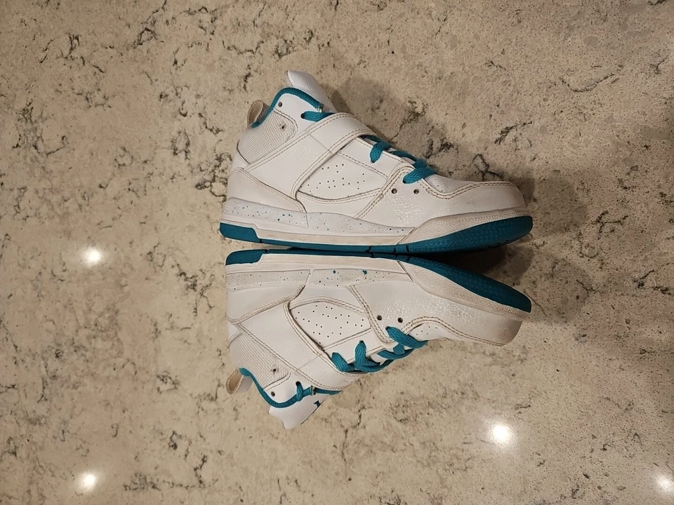 Niñas Nike Air Jordan Flight 45 Blanco Turbo Verde Volt Ice TD 2014 Talla 2Y Foto 3 de 4
