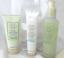 Mary Kay " White tea Citrus " Satin Hands FULL SIZE Pampering GIFT Set; New