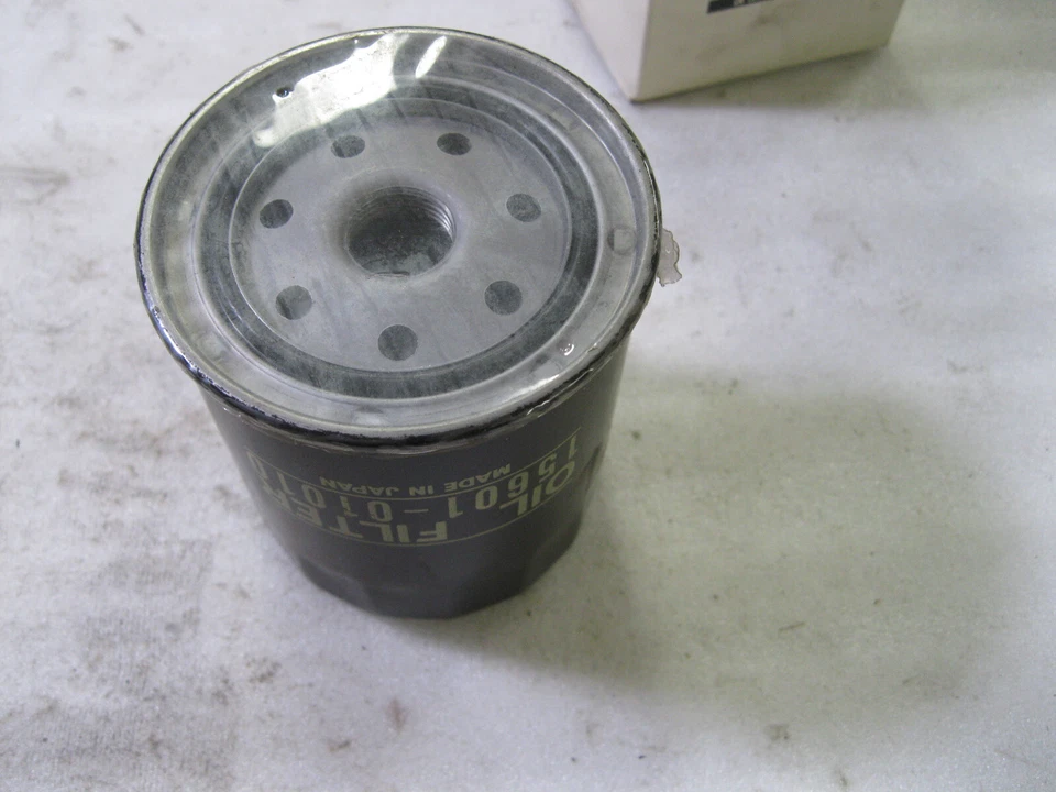 Genuine GM OEM 94840078 Engine Oil Filter fit 1985-2002 Chevrolet Geo Nova Prizm - Image 4 of 4