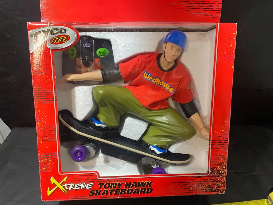 Xtreme vtg Tony Hawk Skateboard TYCO RC w/ controller - NO CHARGER OR BATTERIES! - Image 4 of 4