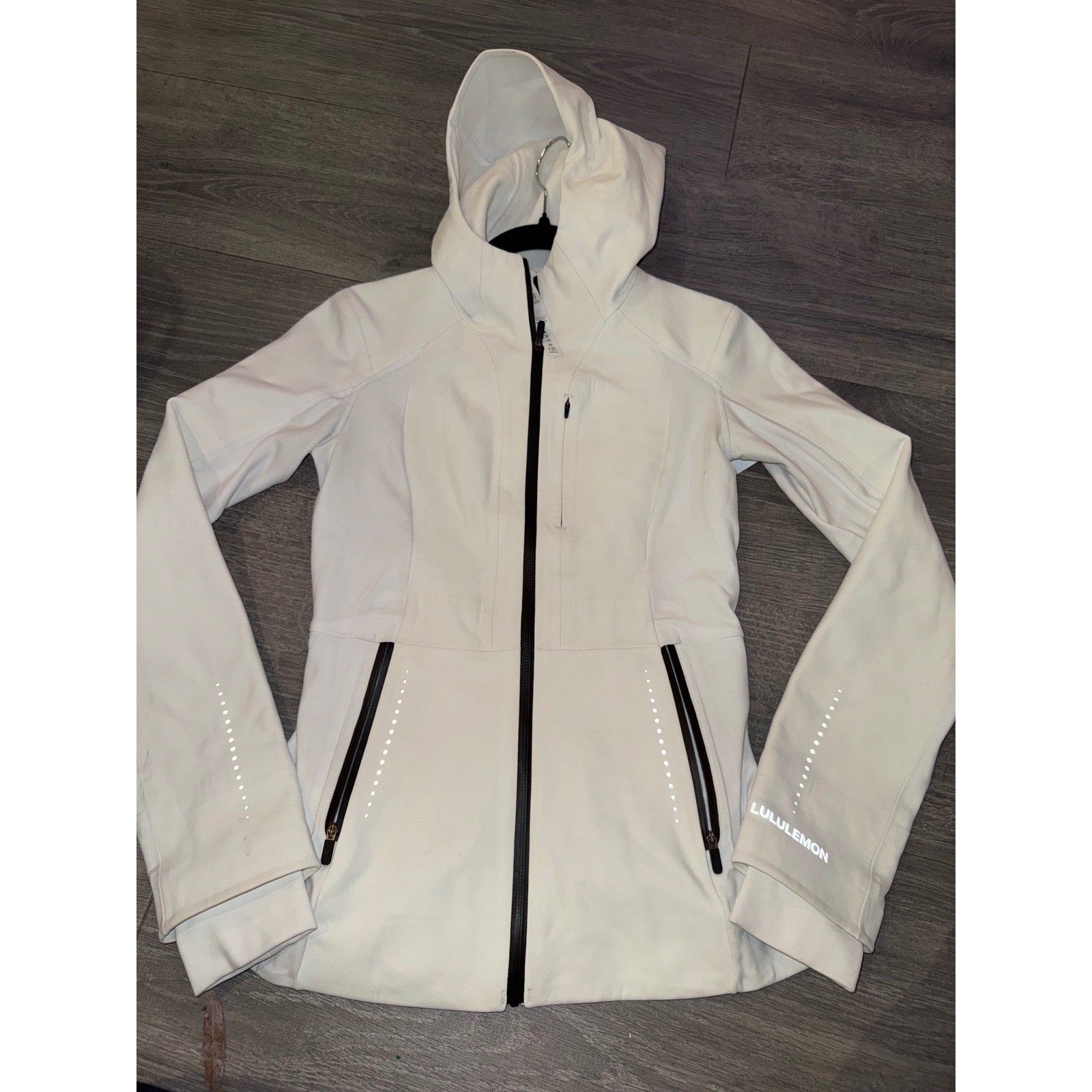 Lululemon Cross Chill Jacket *RepelShellBone Size… - image 3