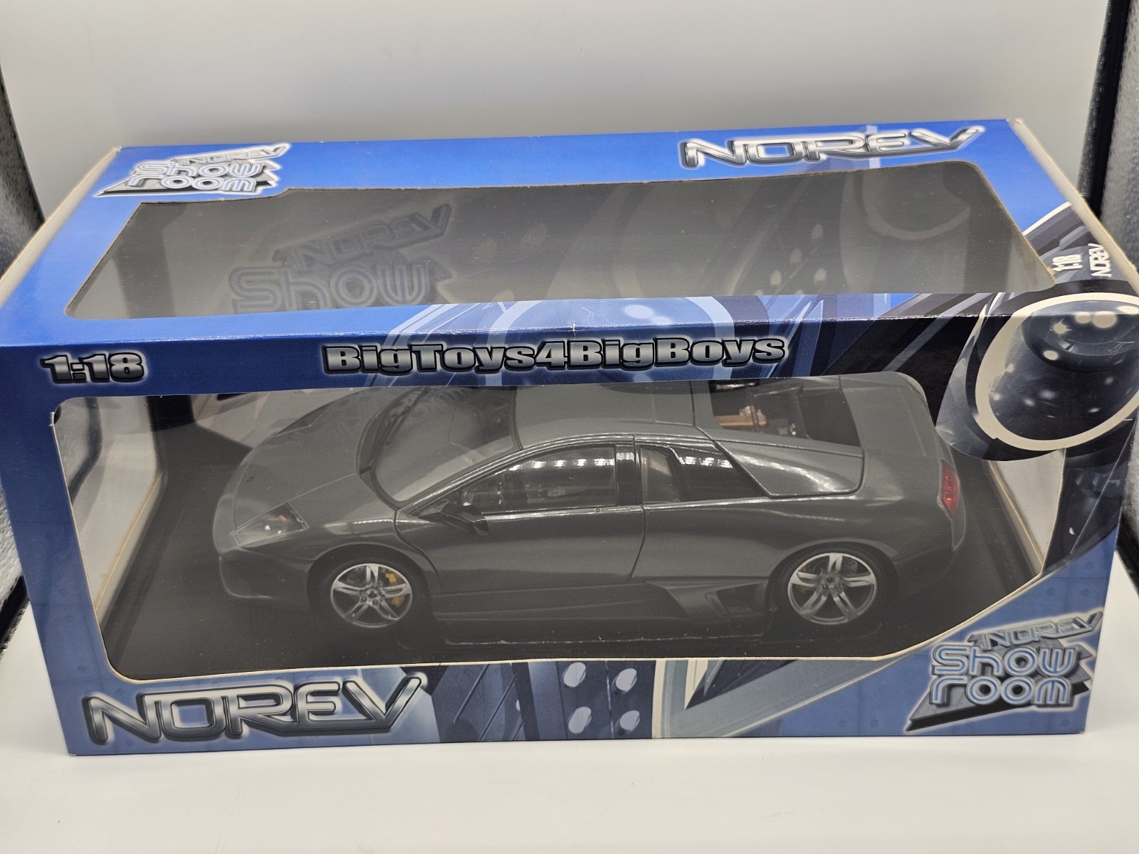 Lamborghini Murcielago LP640 Grigio 1:18 Norev Showroom In Box